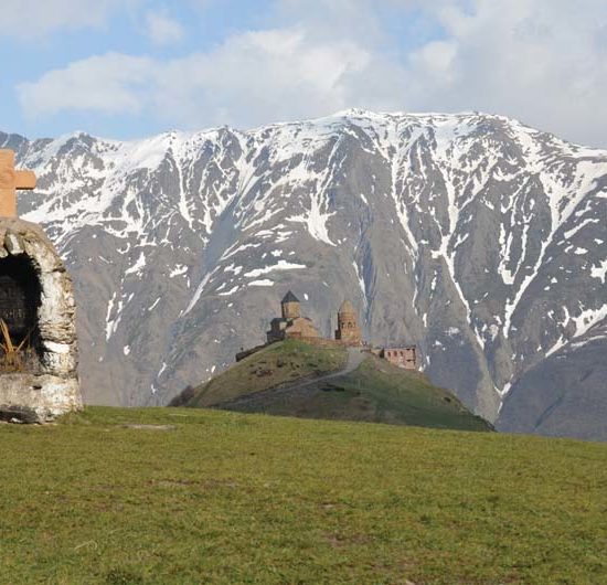 Dreifaltigkeitskirche Kasbegi - Foto © REISEKULTOUREN