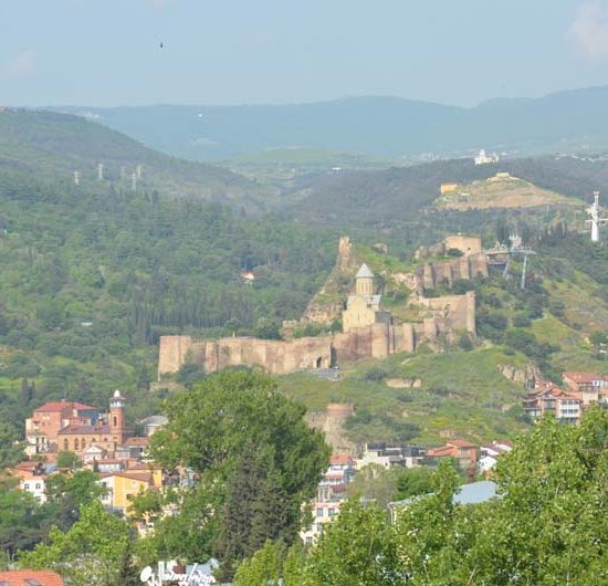 Ausblick auf Tiflis vom Hotel Laerton - Foto © REISEKULTOUREN